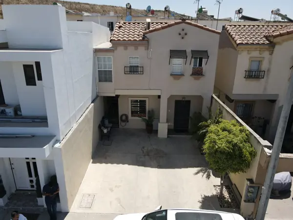 Casa Amplia en Barcelona Residencial | Venta o Renta | 3 Recámaras