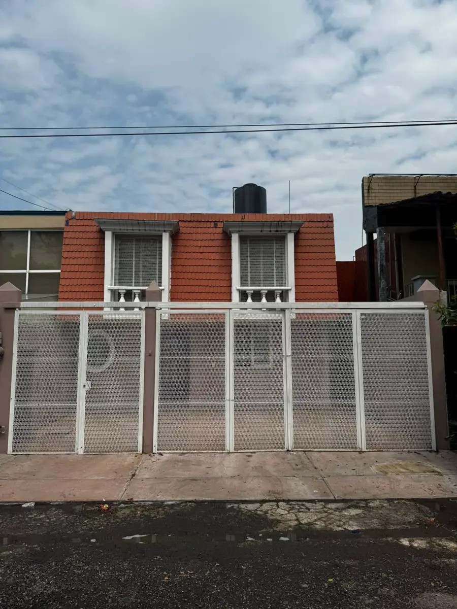 Casa en venta en Viveros del Rio, Tlalnepantla de Baz — foto 1 de 23