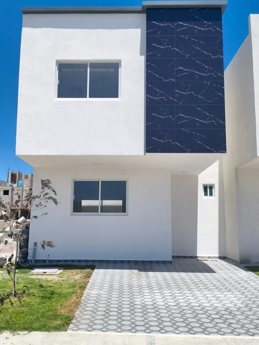 Casa en venta en San Luis II, Mineral de la Reforma — foto 1 de 7