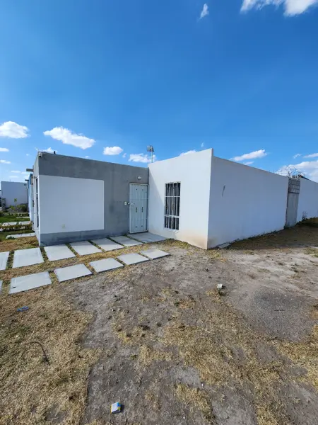 Casa en venta en Paseos de Chavarría, Mineral de la Reforma — foto 2 de 8