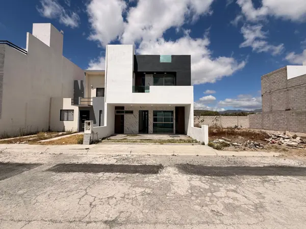 Casa en venta en El Saucillo, Mineral de la Reforma — foto 3 de 28