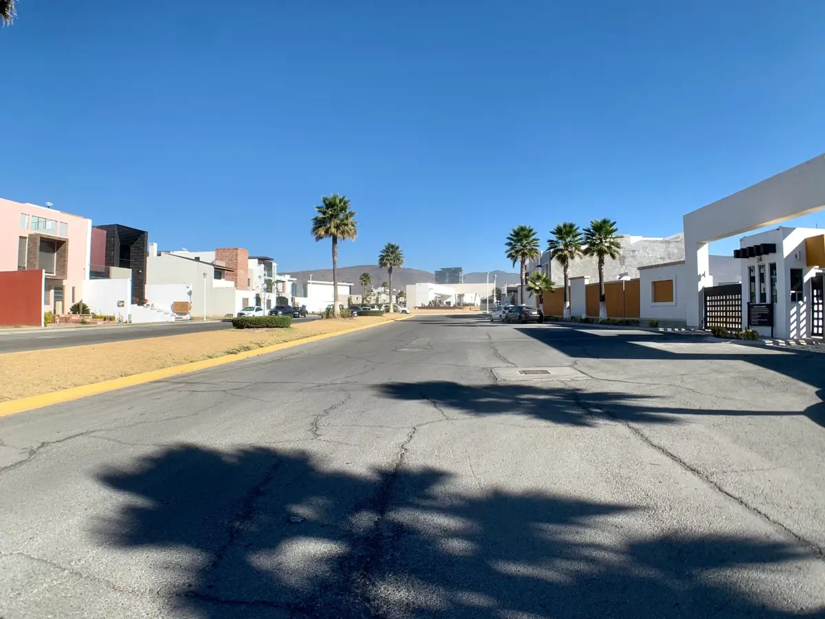 Terreno en venta en Zona Plateada, Pachuca de Soto — foto 1 de 18