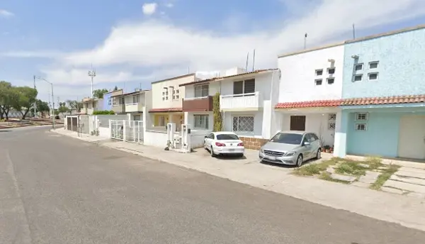Casa en venta en Santuarios del Cerrito, Corregidora — foto 2 de 14