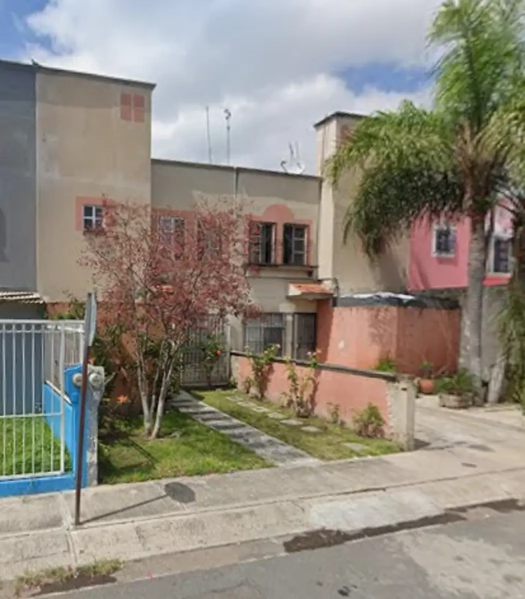 Casa en venta en Los Fresnos, Tlajomulco de Zúñiga — foto 1 de 10