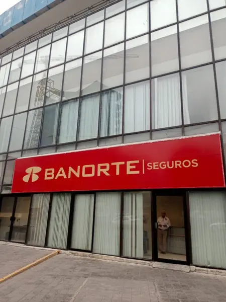 Edificio en renta en Centro, Monterrey — foto 2 de 38