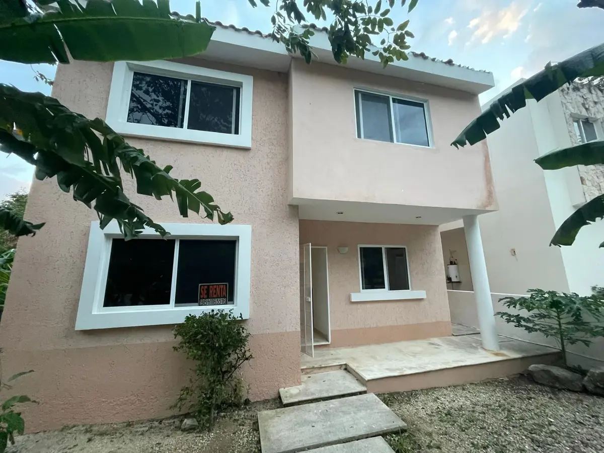 Casa en venta en Puerto Aventuras, Playa del Carmen — foto 1 de 21