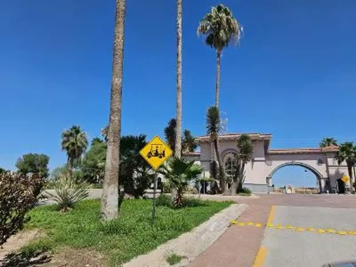 Vista 3 de Terreno en Venta en Montebello, Torreón, Coahuila de Zaragoza