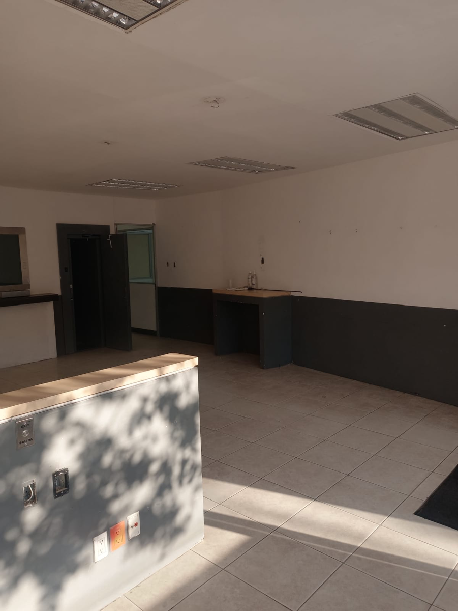 Local en renta en Matamoros Centro, Matamoros — foto 1 de 17
