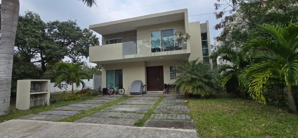 Casa en renta en Los Encinos Residencial, Altamira — foto 1 de 6