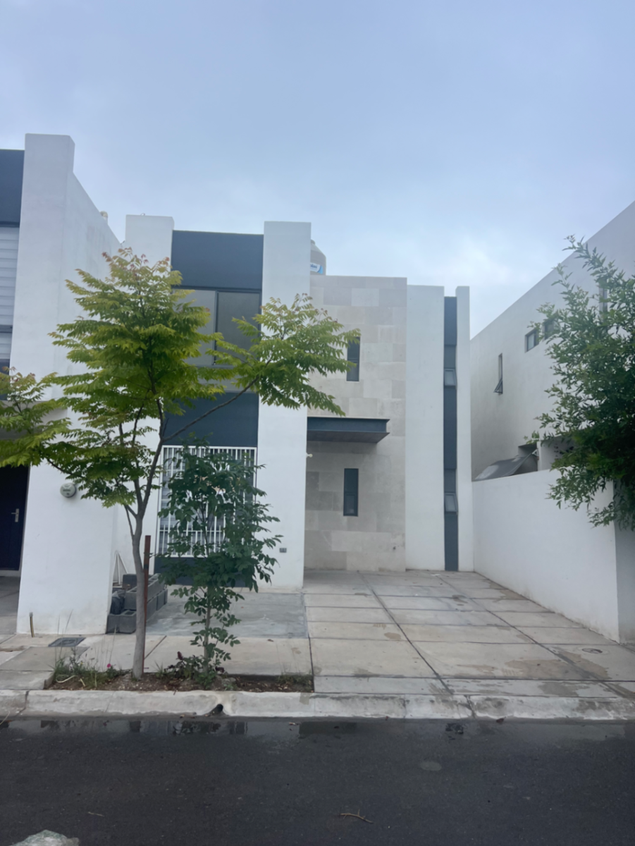Casa en renta en Faena, Saltillo — foto 1 de 19