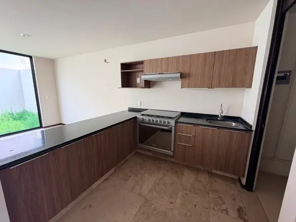 Casa en venta en Jardines de Santa Anita, Tlajomulco de Zúñiga — foto 3 de 16