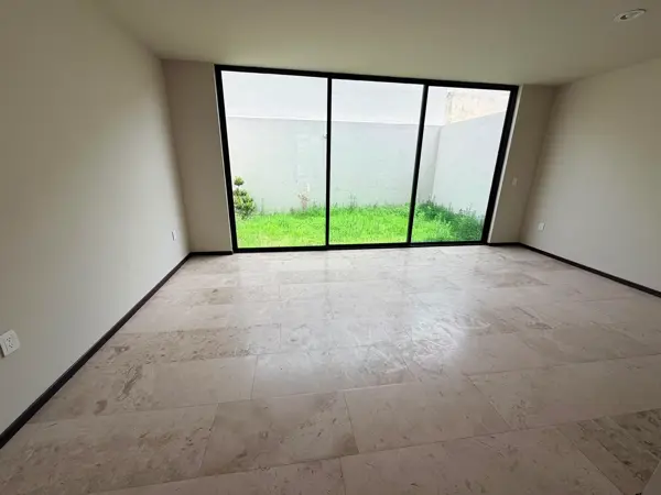 Casa en venta en Jardines de Santa Anita, Tlajomulco de Zúñiga — foto 2 de 16