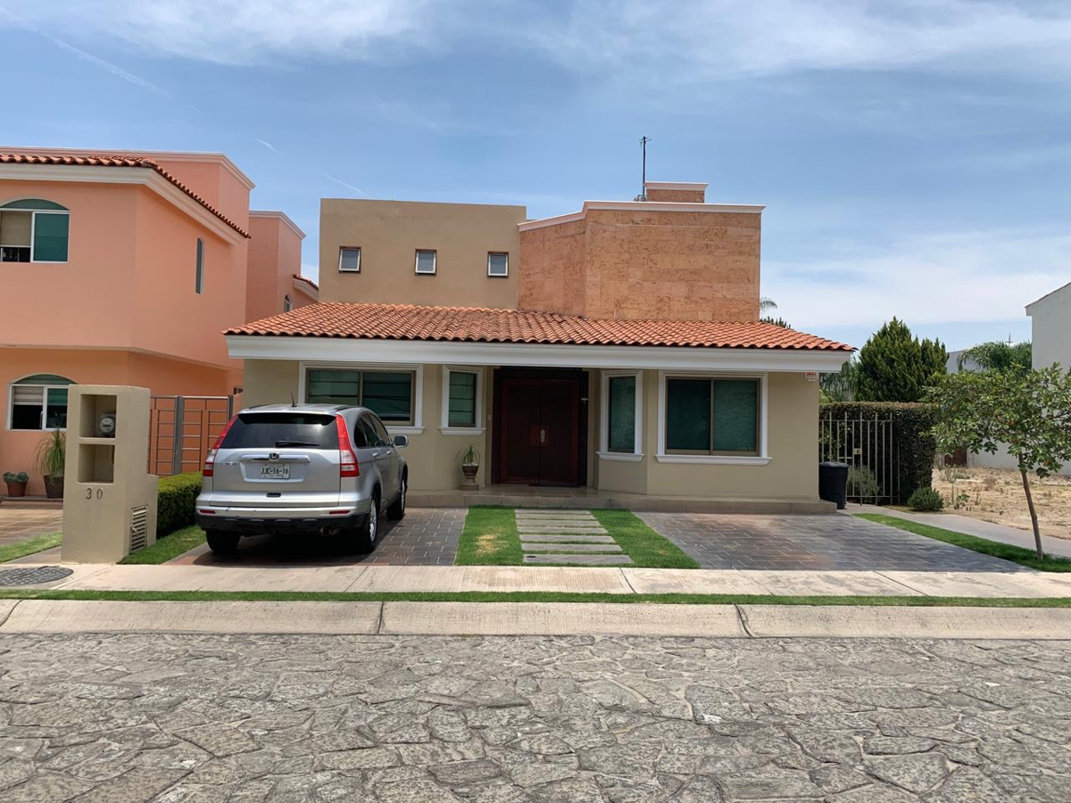 Casa en venta en Bugambilias, Zapopan — foto 1 de 14