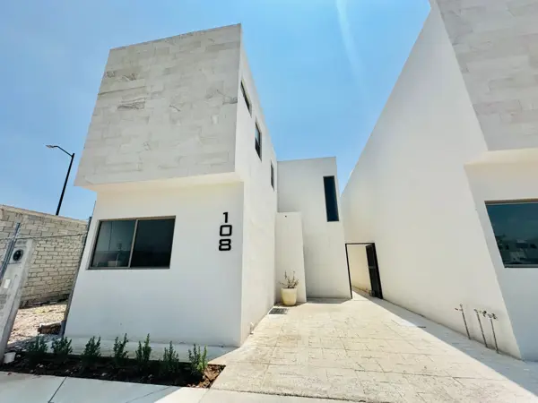 Casa en venta en Nogalera Residencial, Gómez Palacio — foto 2 de 23
