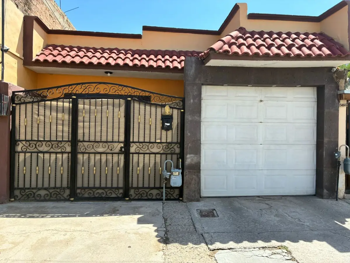 Casa en venta en Division del Norte, Juárez — foto 1 de 17