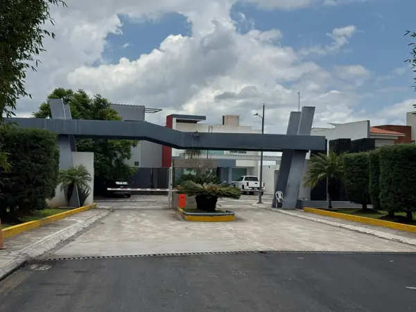 Casa en venta en El Monasterio, Morelia — foto 2 de 38