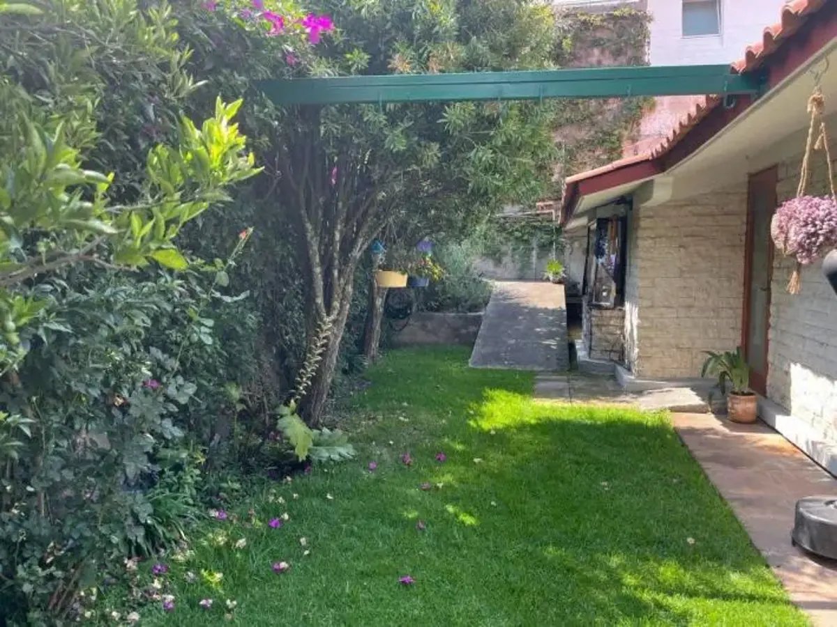 Casa en renta en Jardines del Pedregal de San Angel, Coyoacán — foto 1 de 3