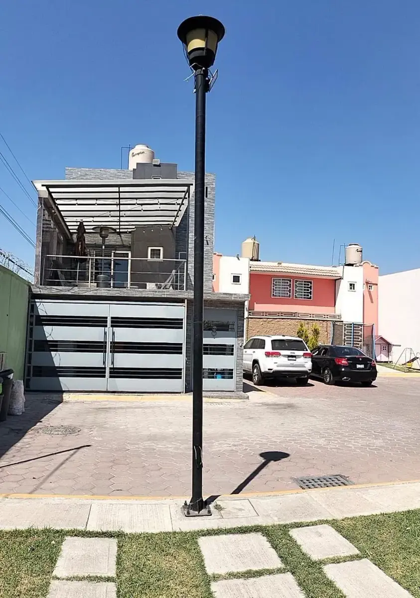 Casa en venta en Santiago Teyahualco, Tultepec — foto 1 de 19