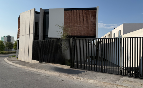 Casa en venta en Monte Sabino Residencial, Saltillo — foto 2 de 20