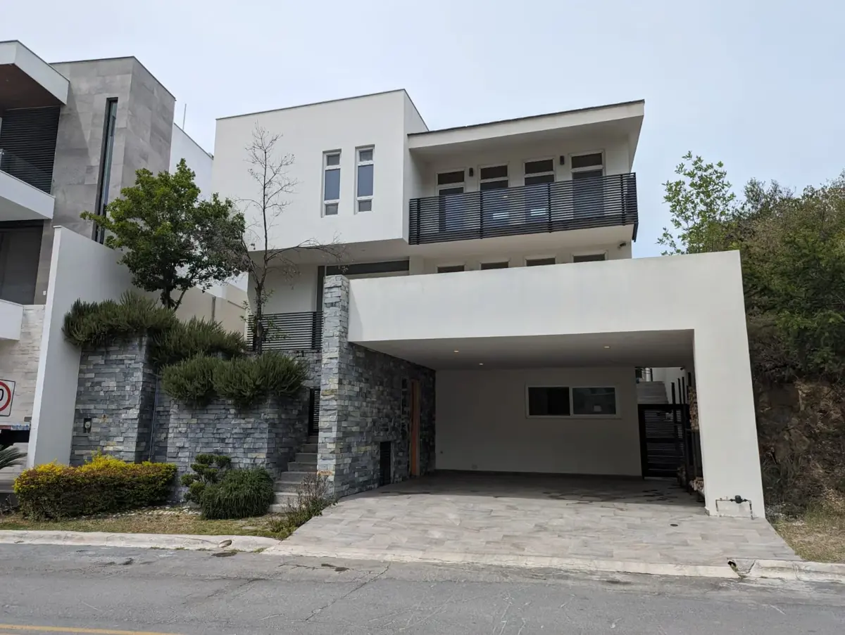Casa en venta en Sierra Alta, Monterrey — foto 1 de 11