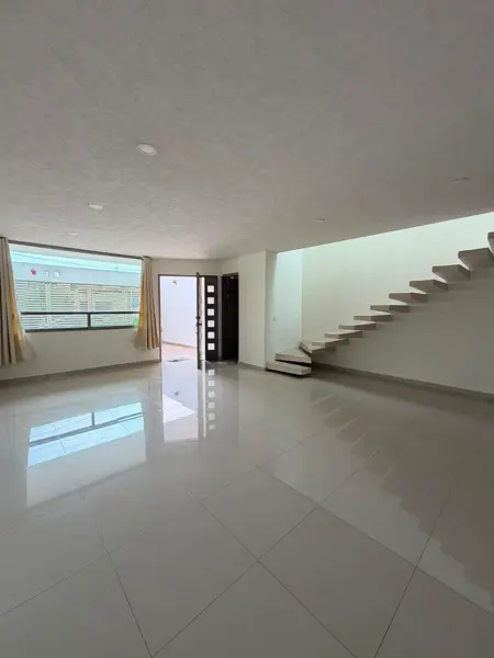 Casa en venta en Claustros de San Miguel, Cuautitlán Izcalli — foto 3 de 10