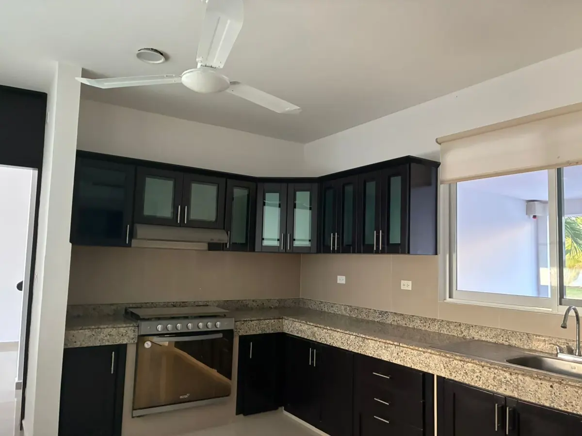 EN RENTA - Casa en Hacienda Casa Blanca - $27,000 MXN EN RENTA - Casa en Hacienda Casa Blanca - $27,000 MXN