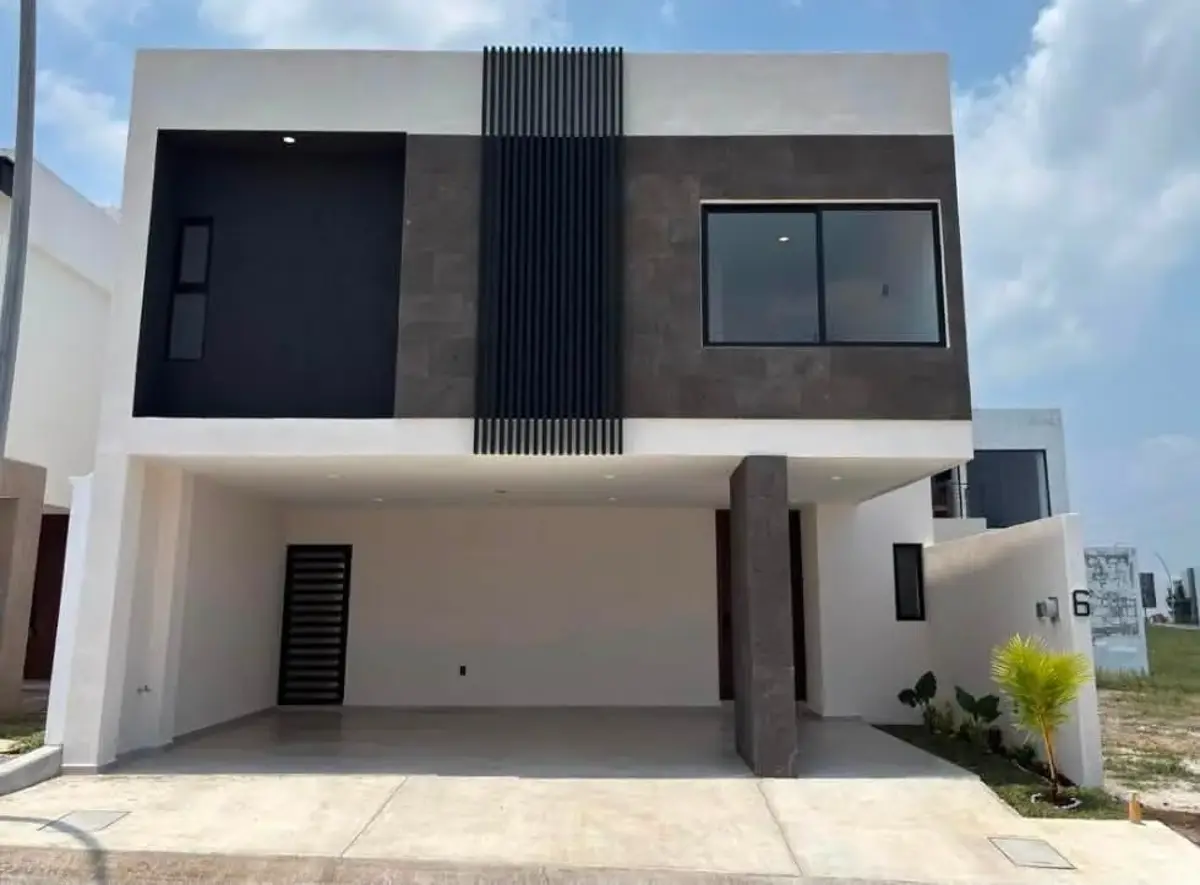 Casa en venta en Lomas del Dorado, Boca del Río — foto 1 de 17