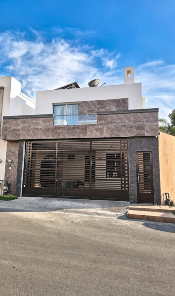 Casa en venta en Cumbres San Agustin