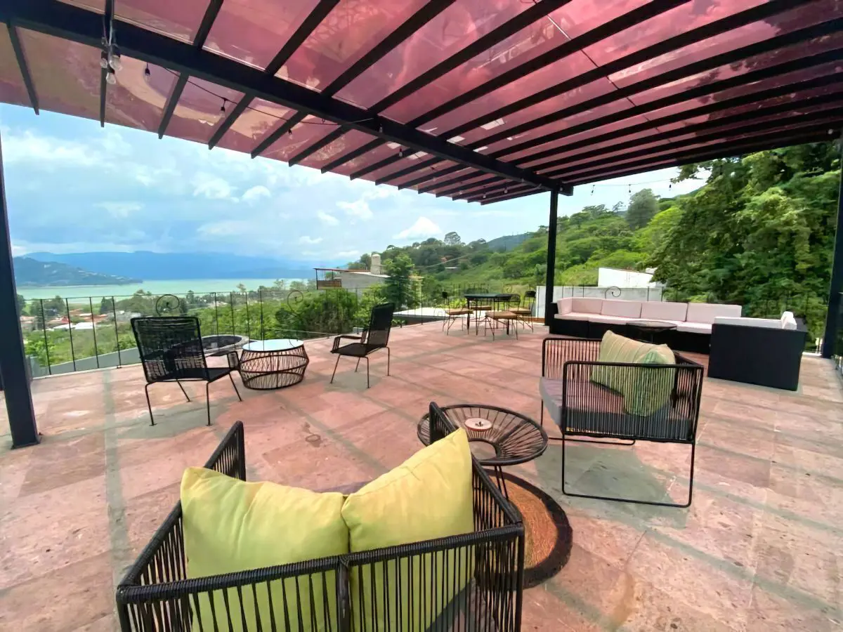 Casa en venta en San Gaspar, Valle de Bravo — foto 1 de 19