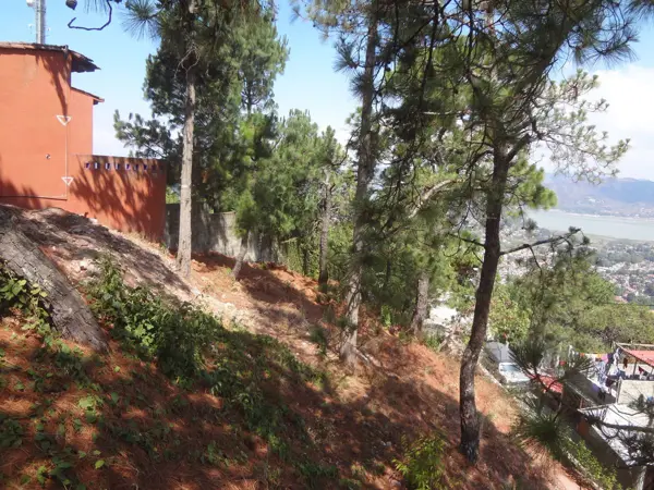 TERRENO EN VENTA CON VISTA AL LAGO, VALLE DE BRAVO