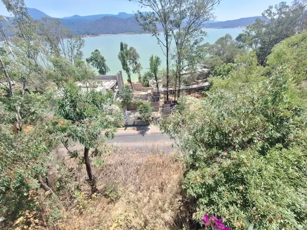 Terreno en venta en Valle de Bravo, Valle de Bravo — foto 3 de 5