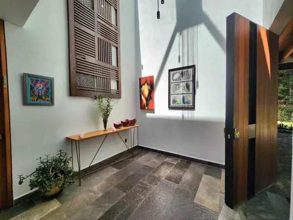 Casa en venta en Avandaro, Valle de Bravo — foto 2 de 48