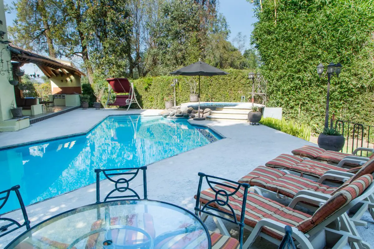 Casa en venta en Avandaro, Valle de Bravo — foto 1 de 22