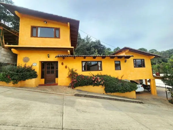 CASA EN RENTA,  AVÁNDARO.