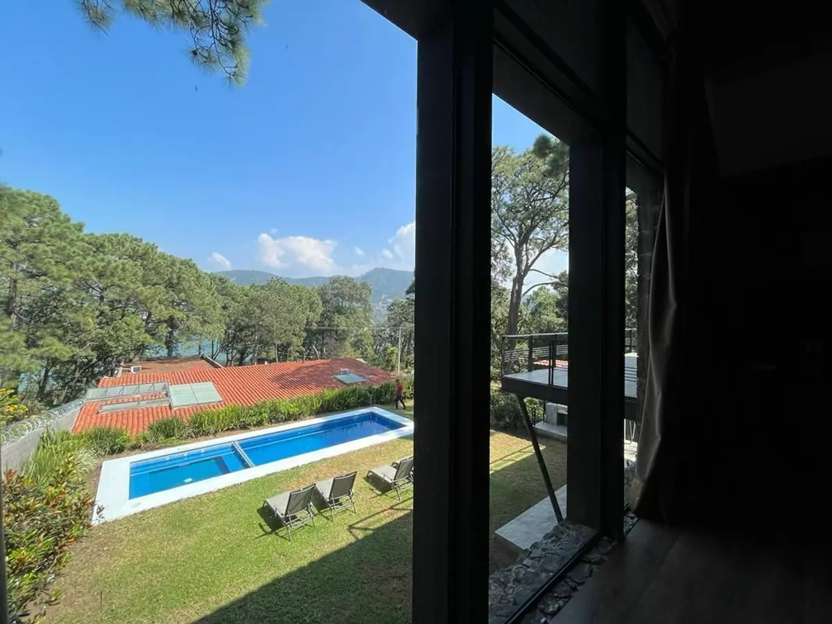 Casa en renta en Avandaro, Valle de Bravo — foto 1 de 14