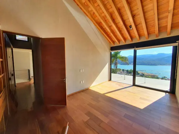 Casa en venta en Valle de Bravo, Valle de Bravo — foto 2 de 20
