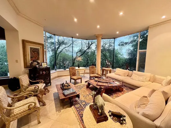 Casa en venta en Valle de San Ángel Sect Español, San Pedro Garza García — foto 2 de 18