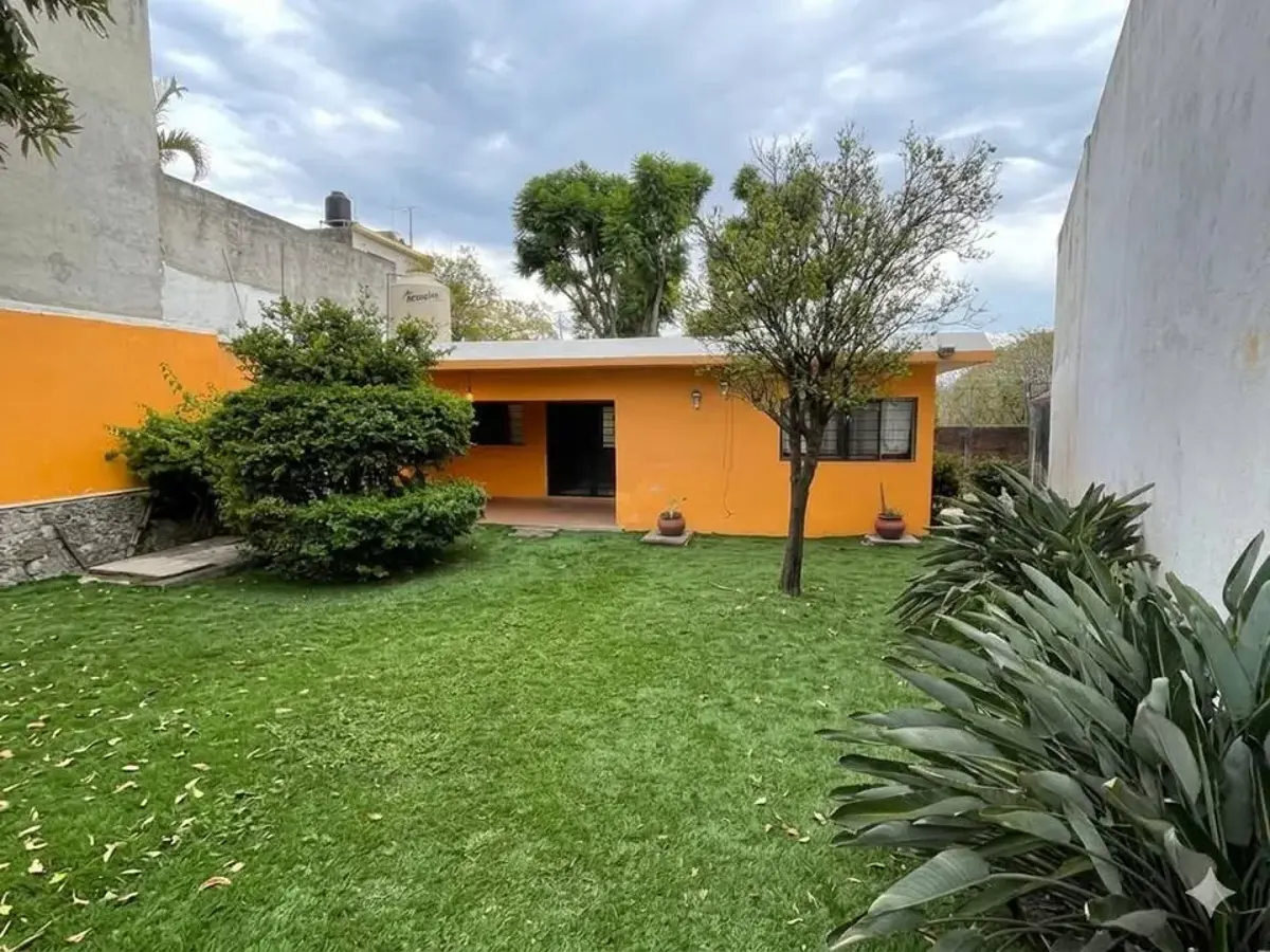 Casa en venta en Zodiaco, Cuernavaca — foto 1 de 10