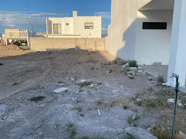 Terreno en venta en Villas del Renacimiento, Torreón — foto 3 de 14