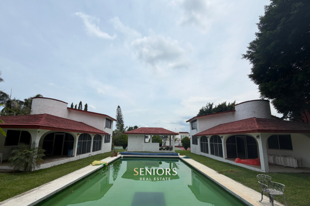 Casa en venta en Lomas de Cocoyoc, Atlatlahucan — foto 1 de 14