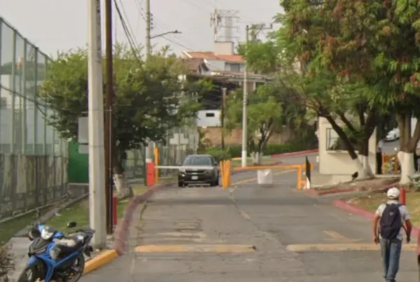 Casa en venta en Brisas de Cuernavaca, compra con el banco, no se aceptan créditos