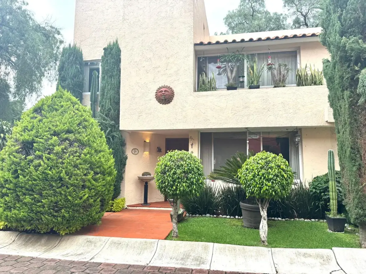 Casa en venta en Fuentes de Tepepan, Tlalpan — foto 1 de 16