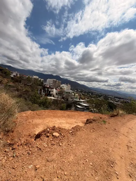 Terreno en venta en Lomas del Creston, Oaxaca de Juárez — foto 3 de 4