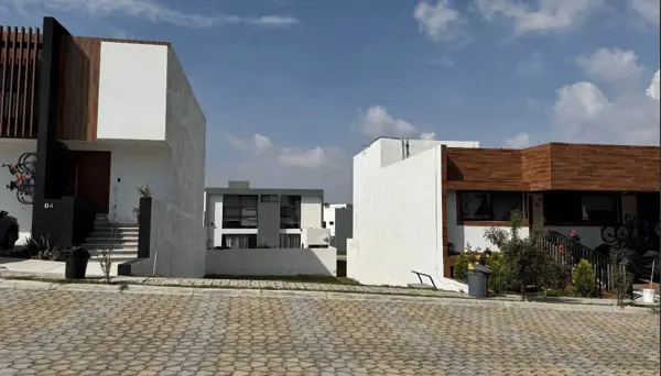 Terreno en venta en Lomas de Angelópolis, San Andrés Cholula — foto 3 de 8