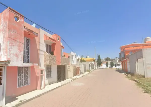 Casa en venta en Santa Úrsula Zimatepec Tlaxcala, compra con el banco, no se aceptan créditos