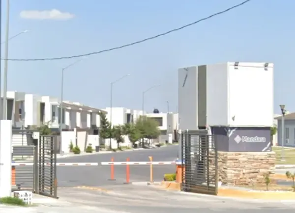 Casa en venta en Los Parques, García — foto 2 de 7