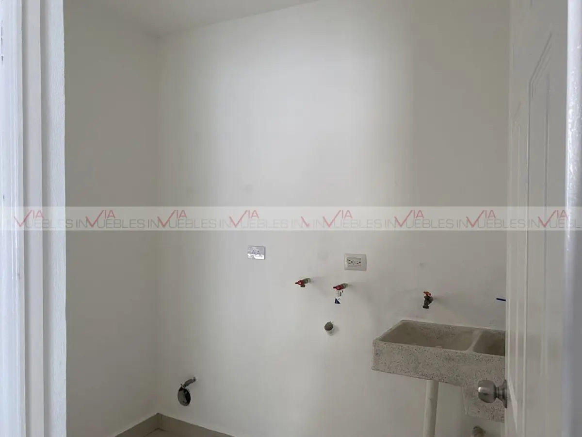 Casa en renta en Espacio Cumbres, Monterrey — foto 1 de 19