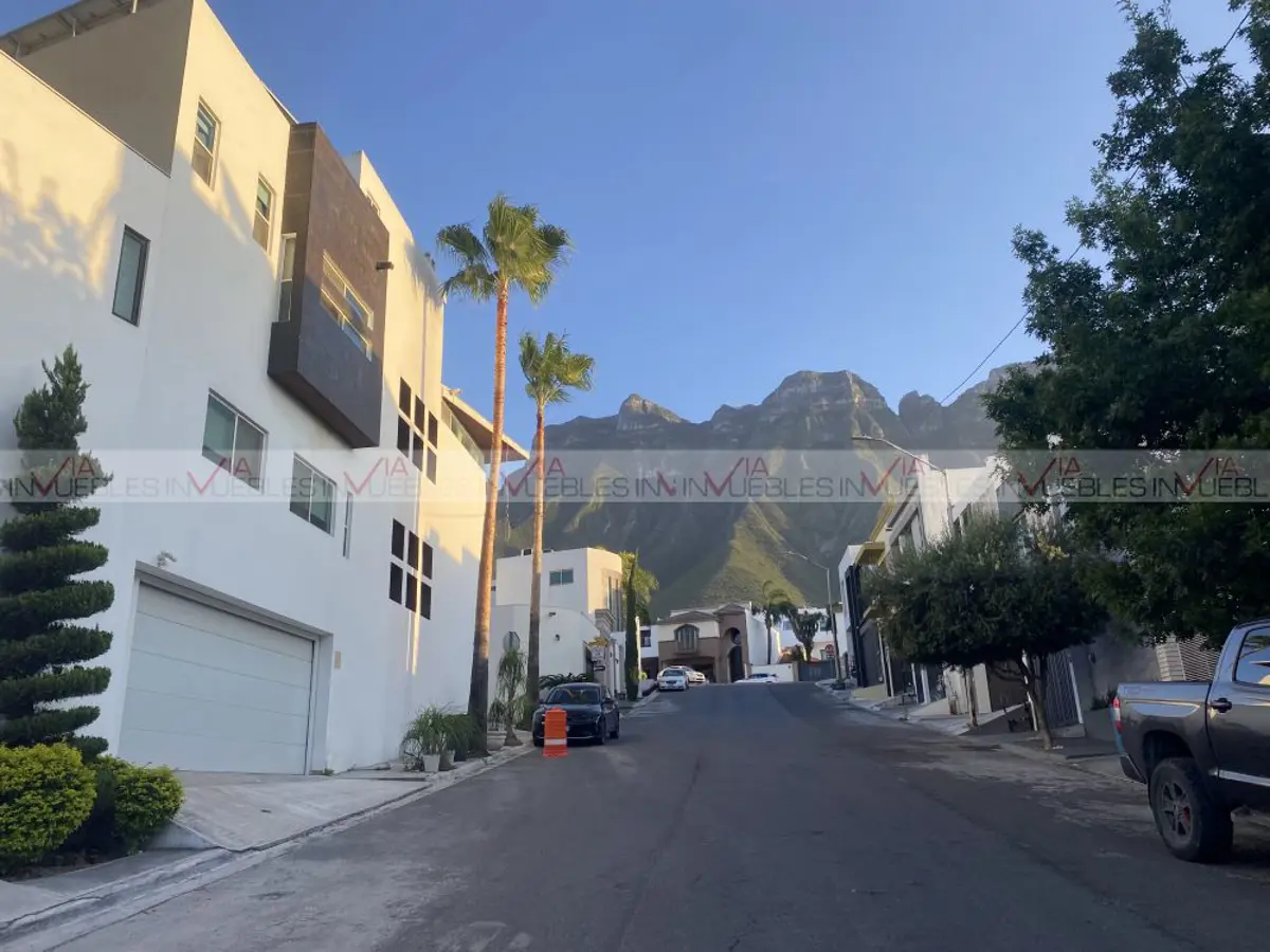Casa en venta en Cumbres Elite, Monterrey — foto 1 de 13