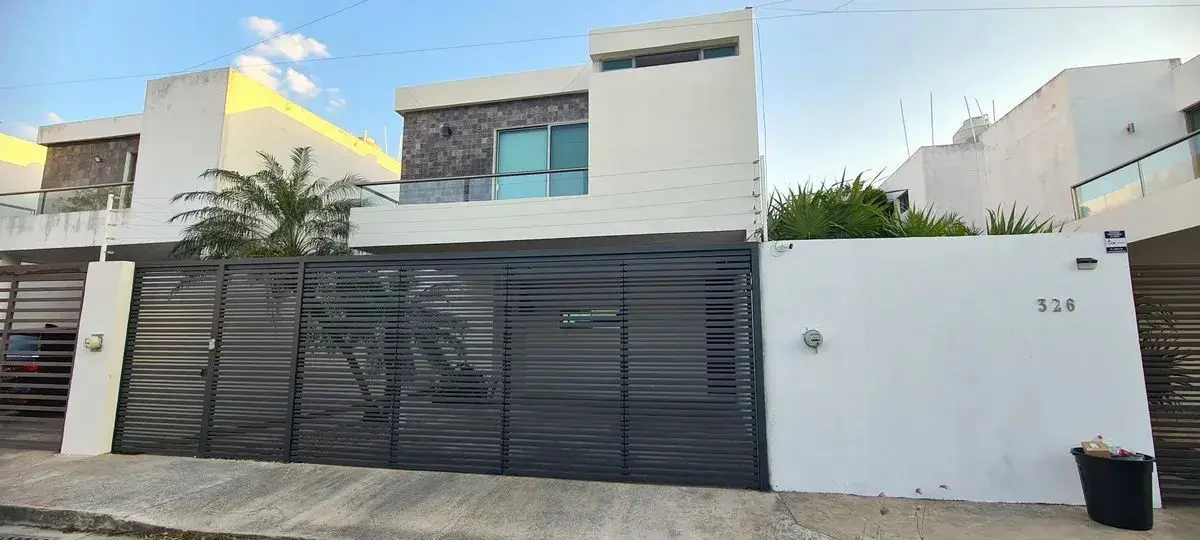 Casa en venta en Montebello, Mérida — foto 1 de 12