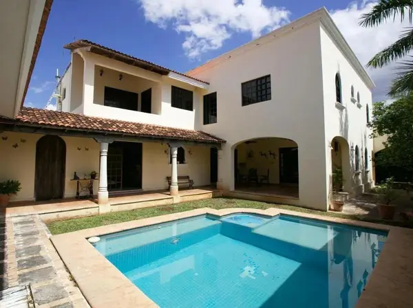 HERMOSA CASA EN VENTA EN MONTECRISTO I 4 REC HERMOSA CASA EN VENTA EN MONTECRISTO I 4 REC
